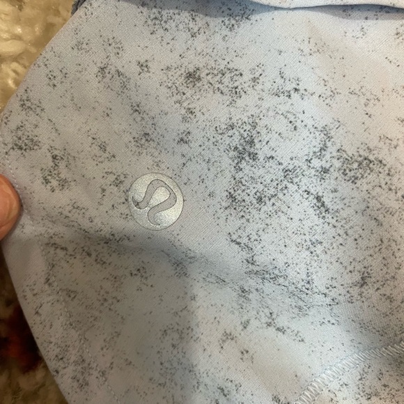 Lululemon Speed Up Mid Rise Short - Picture 4 of 4